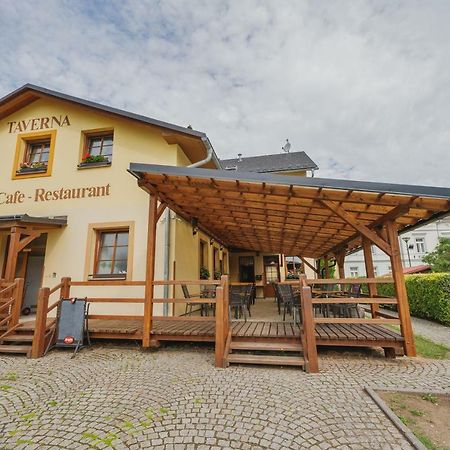 Hotel Taverna Яворник Экстерьер фото